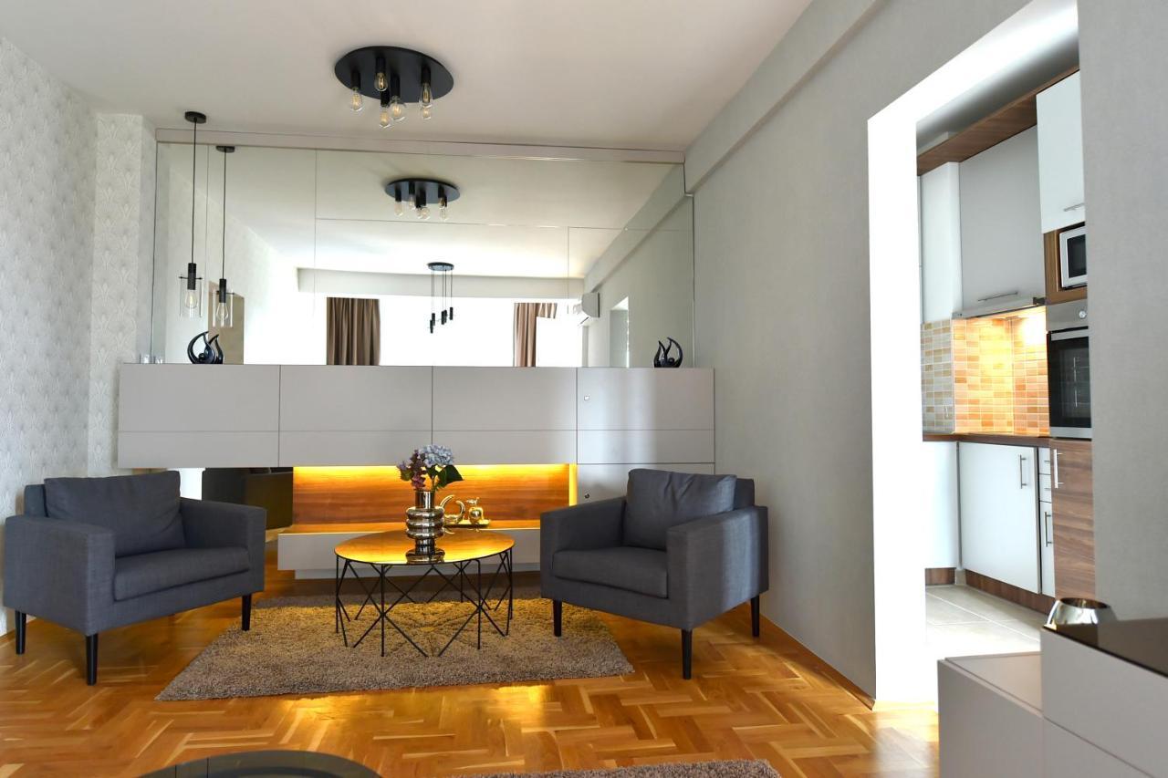 Sky Lux Apartman Gornji Milanovac Ngoại thất bức ảnh